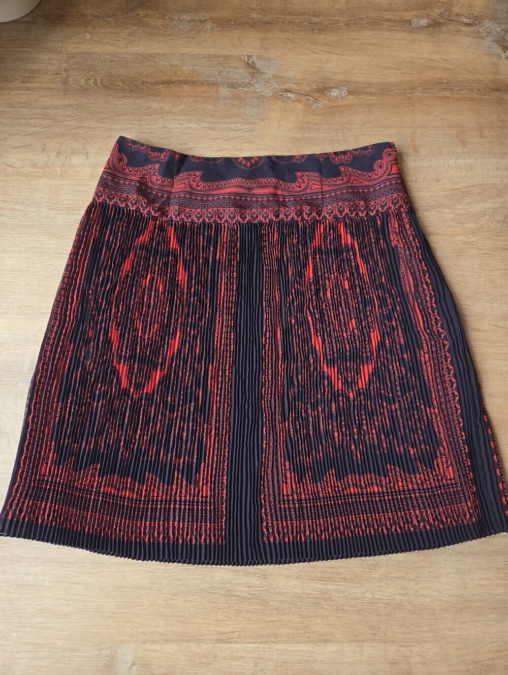 Luisa Spagnoli Pleated Mini Skirt Size 46